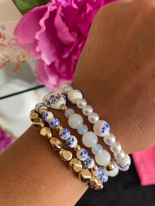 Blue Floral Beaded Bracelet
